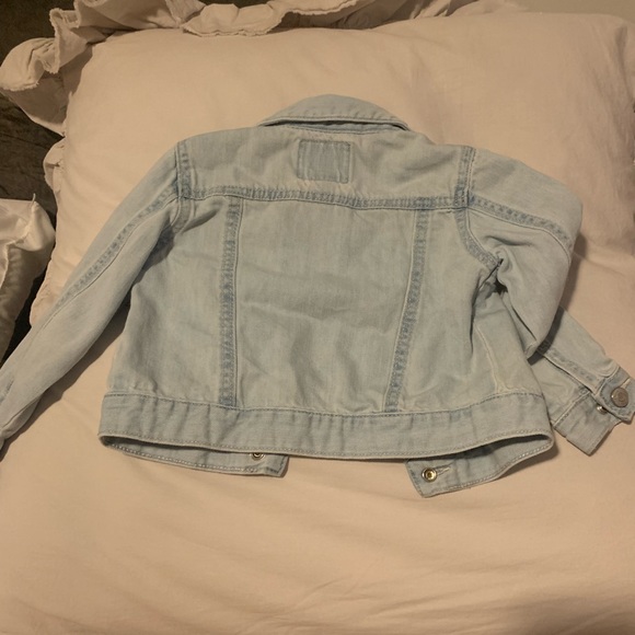 OshKosh Denim Jacket 3T w/ floral embroidery detail - Picture 3 of 4